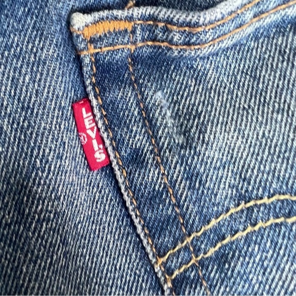 Levi’s 501 Denim Cut off High Rise Jean Shorts Button Fly Raw Hem Size 25 - Picture 7 of 13